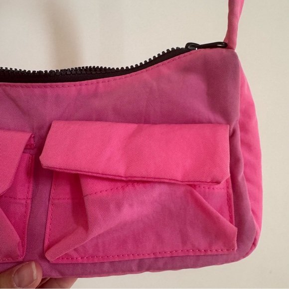 Baggu Cargo Shoulder Bag in Azalea Pink - Picture 4 of 8